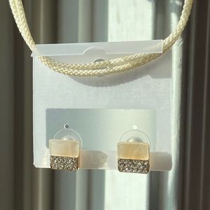 Two way wear earring